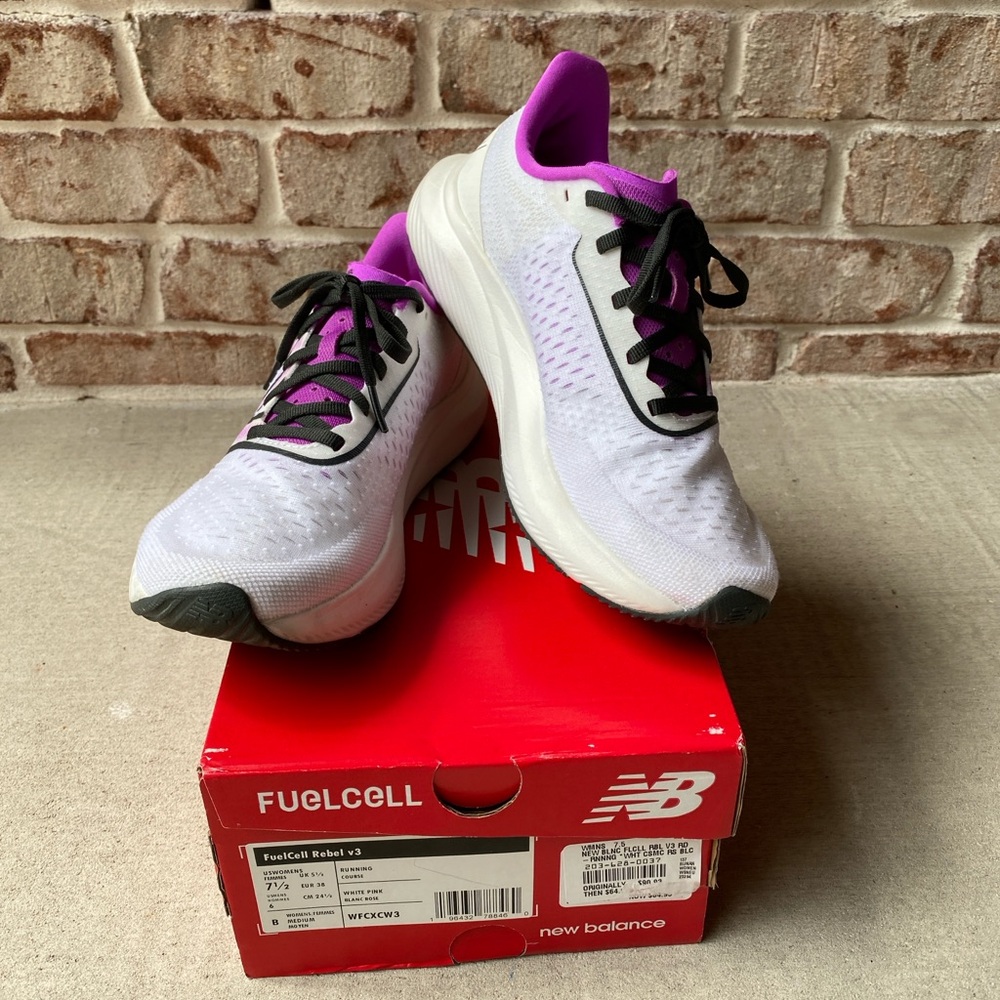 New Balance Women’s FuelCell Rebel v3 Size US 7